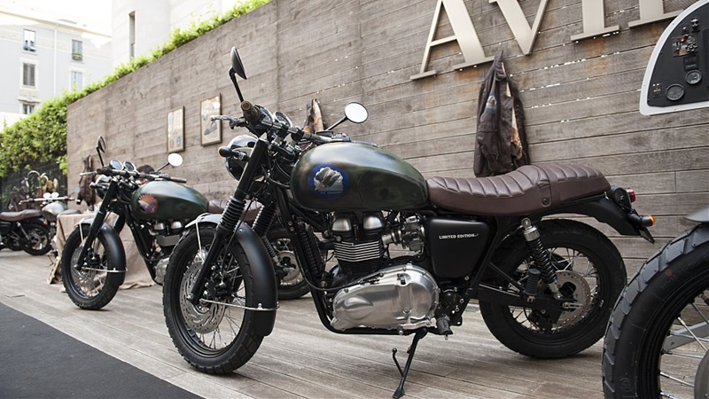 Triumph Bonneville милитари