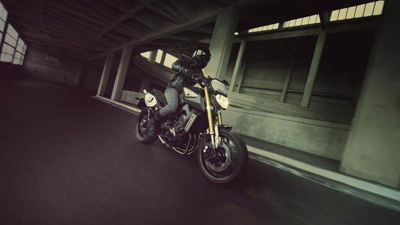 Yamaha MT 09 Street Tracker