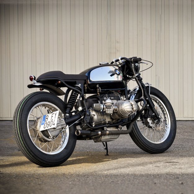 Мотоцикл BMW Cafe Racer чёрный